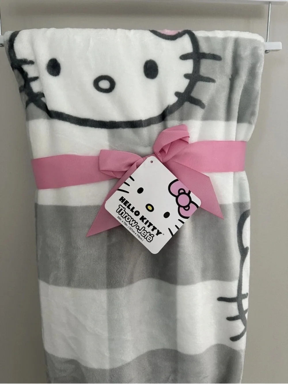 Hello Kitty Plush Throw Blanket Pink Bow Gray White Gingham Check 50”x70”